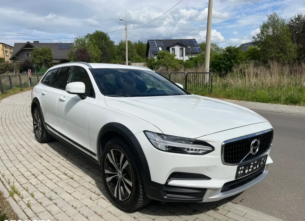 Volvo V90 Cross Country cena 122900 przebieg: 188000, rok produkcji 2019 z Cieszanów małe 781